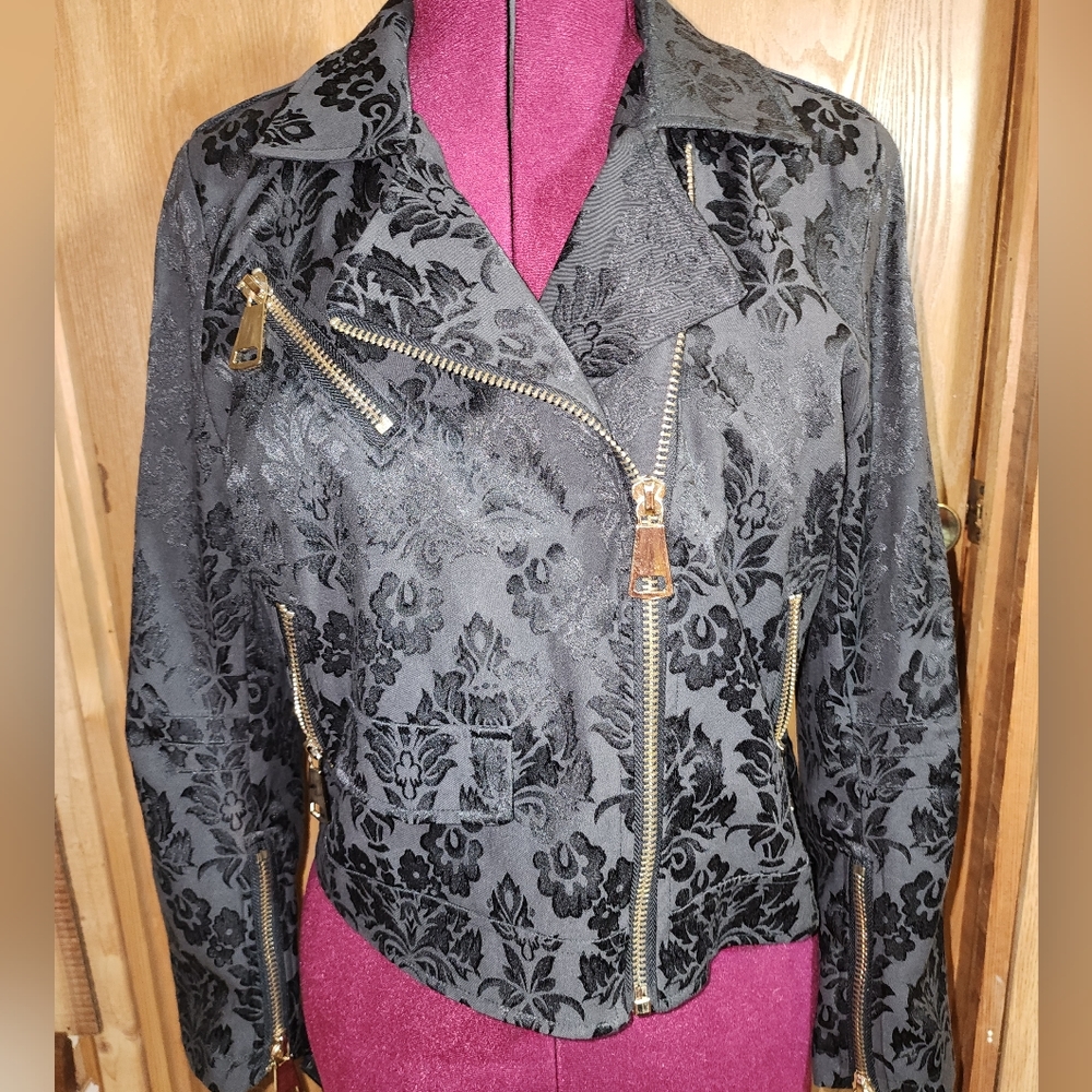 Midnight Velvet Large black floral gold zipper suit jacket